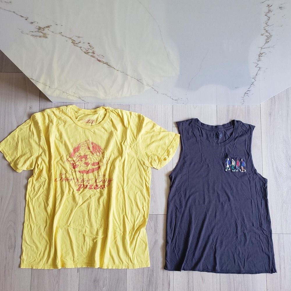 Stranger Things Shirt Lot 2 Mens XL Multicolor Surfer Boy Pizza Graphic Tops
